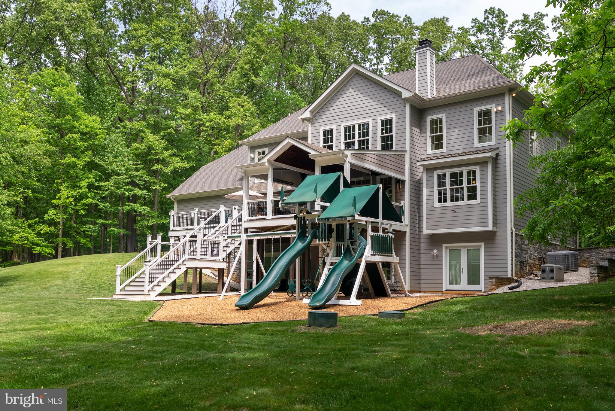 HUNT CUP HILL - Residential