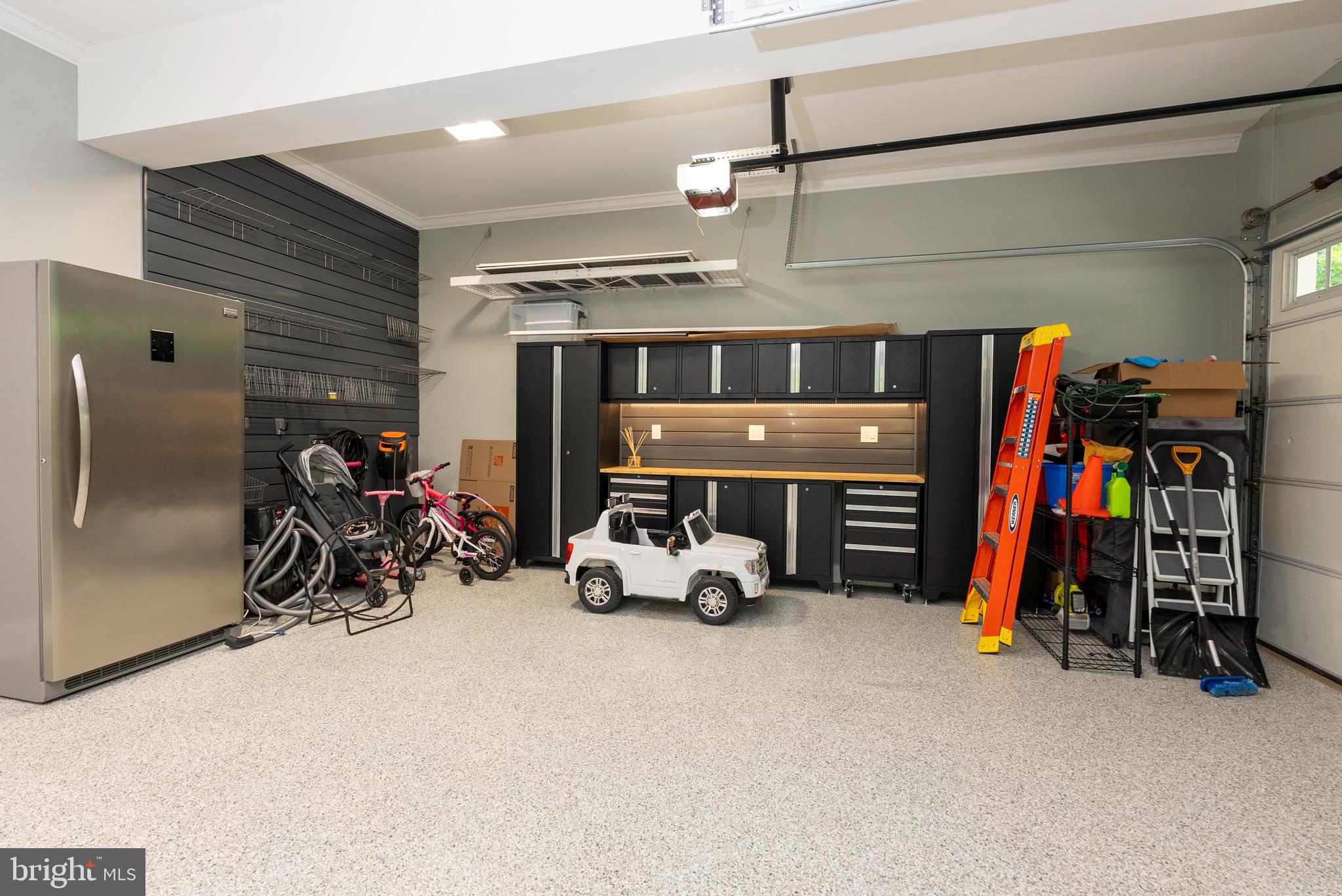 HUNT CUP HILL - Residential