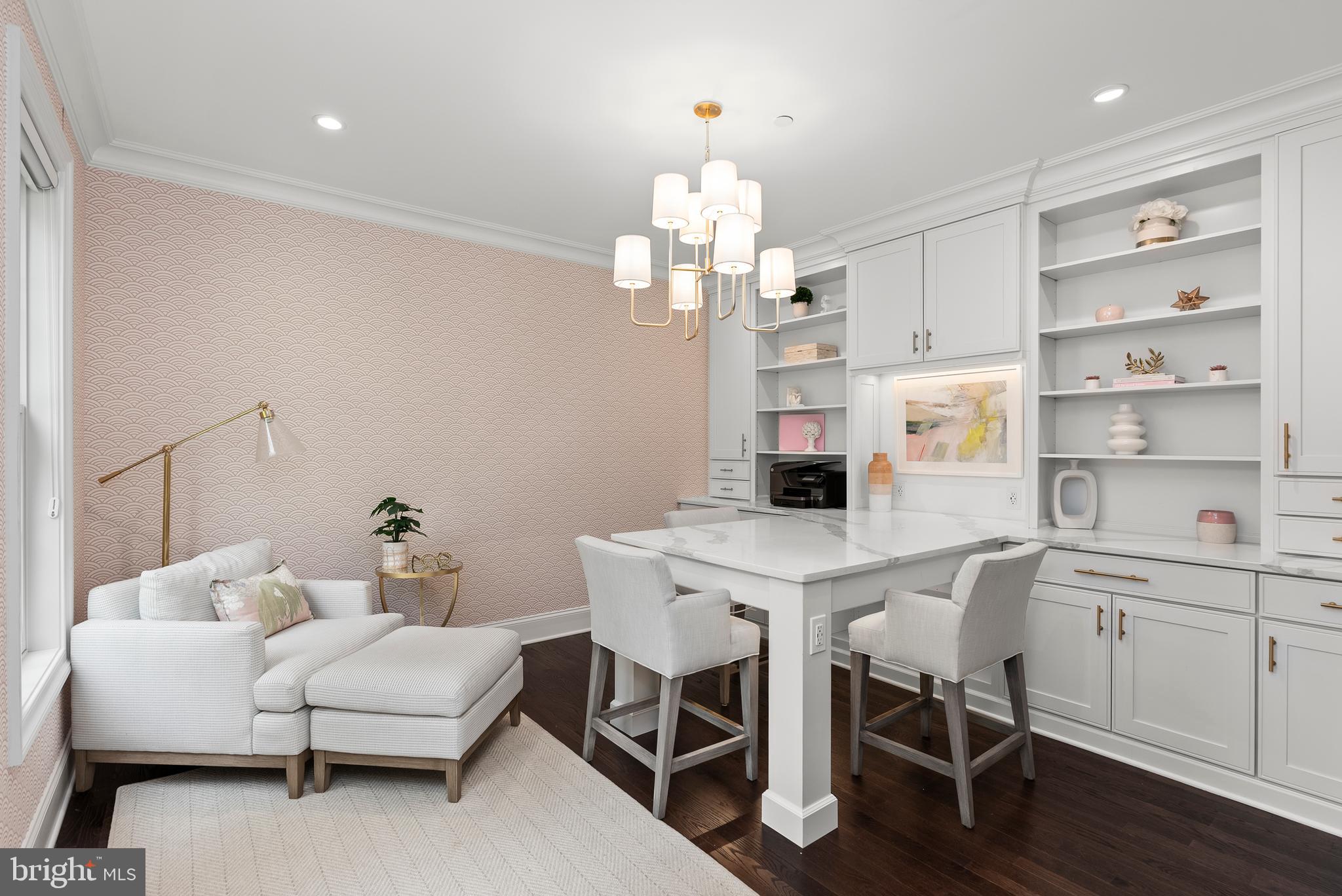 HUNT CUP HILL - Residential