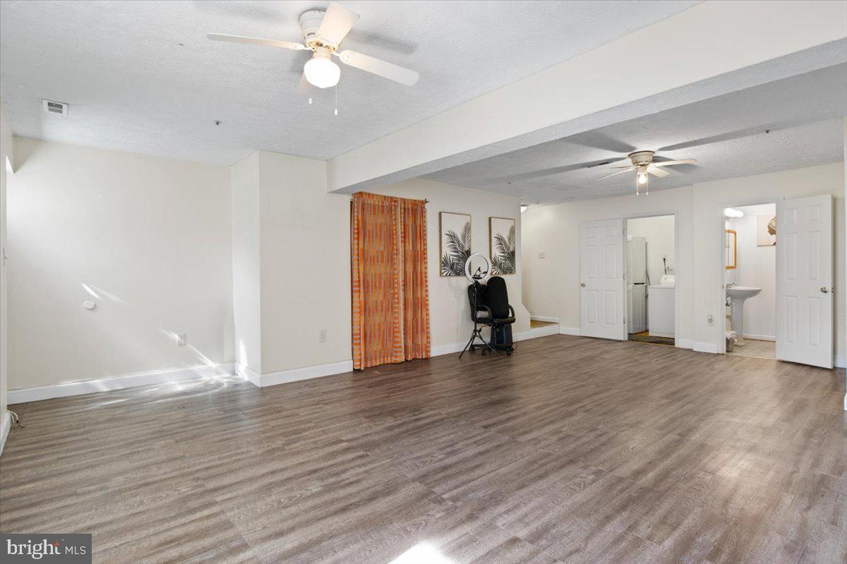 MAPLE SHADE VILLAGE - Residential