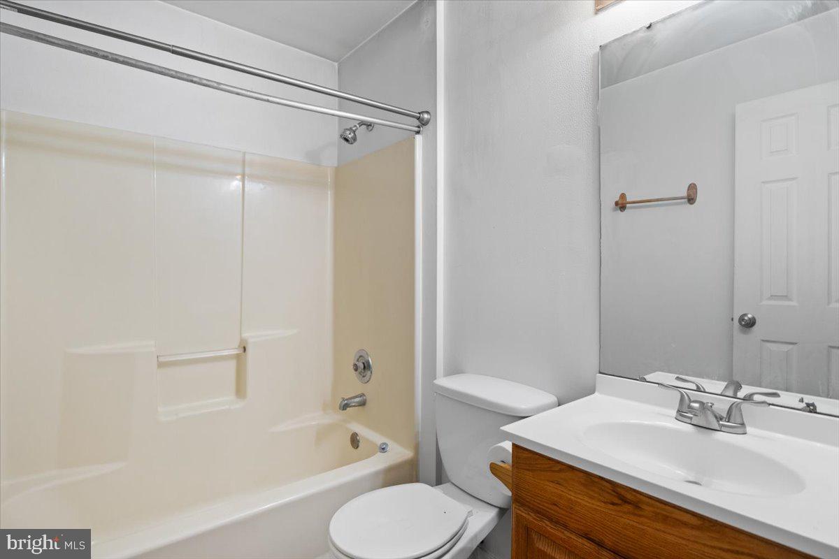 MAPLE SHADE VILLAGE - Residential