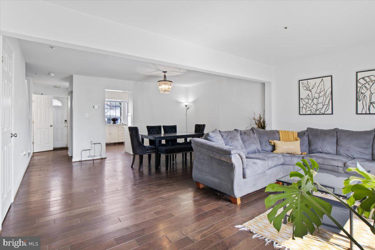 MAPLE SHADE VILLAGE - Residential