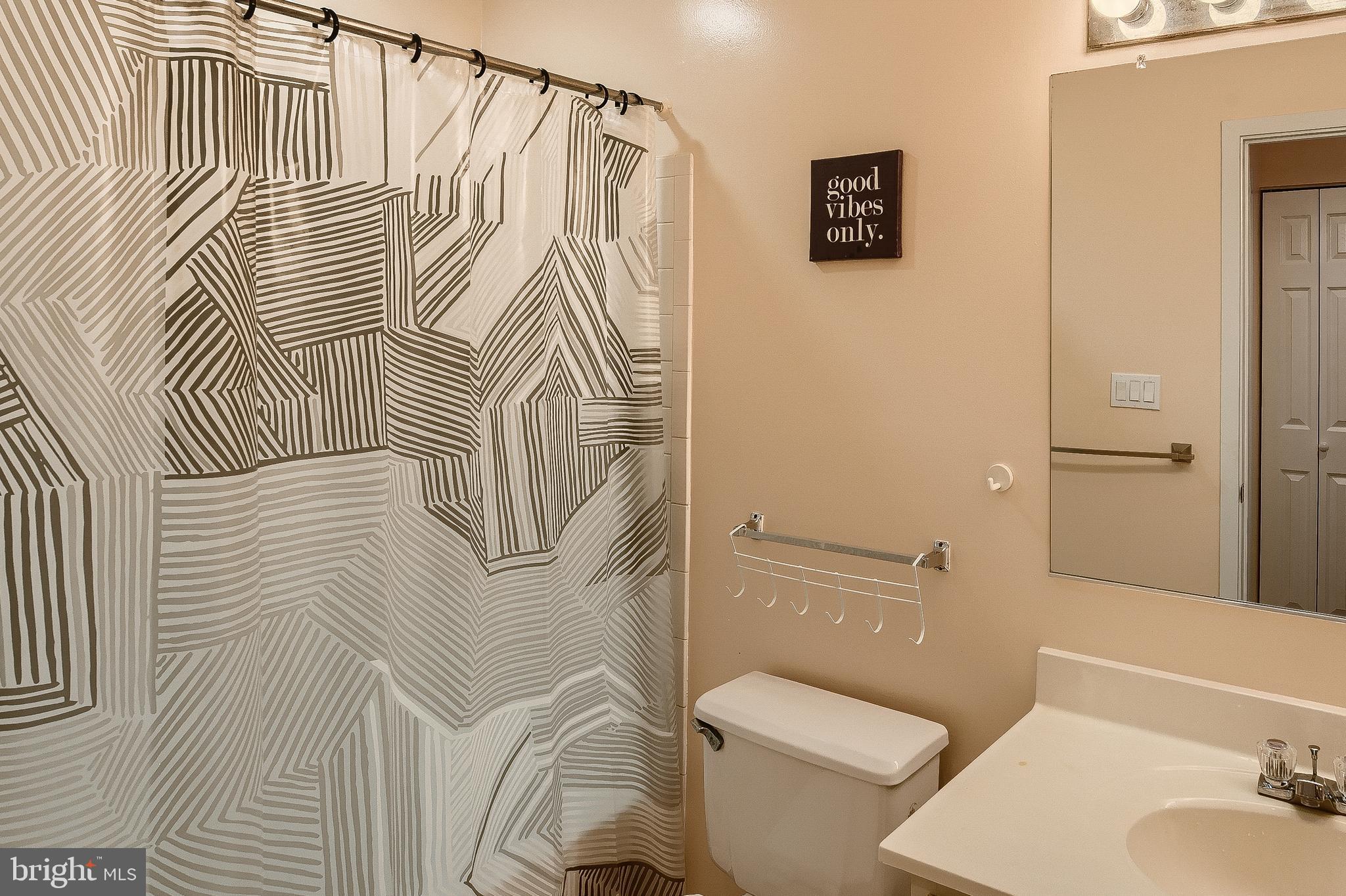 BEDFORD COMMONS - Residential