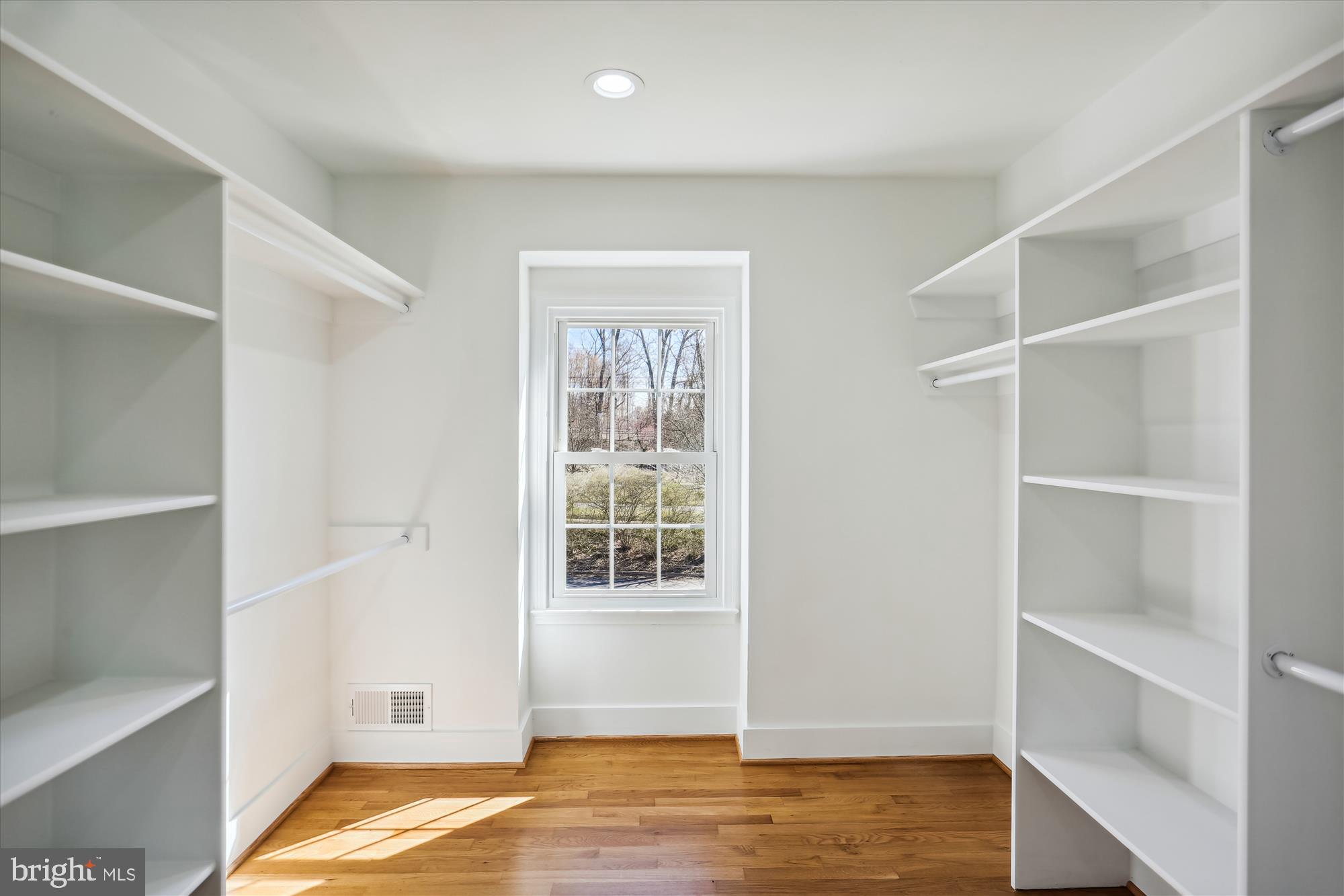 FLOWER VALLEY - Residential