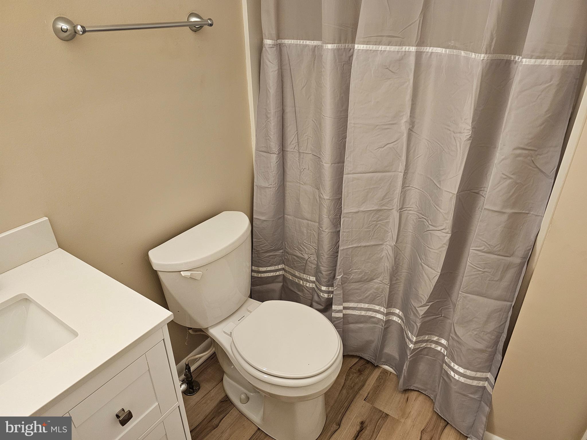 KIMBERLY WOODS VILLAGE - Residential Lease