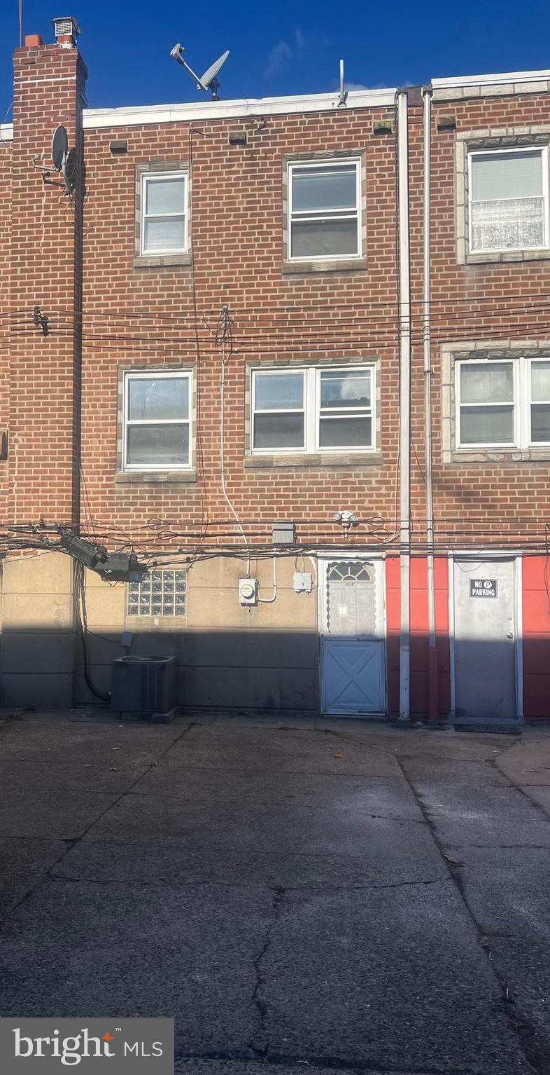 SUMMERDALE - Residential