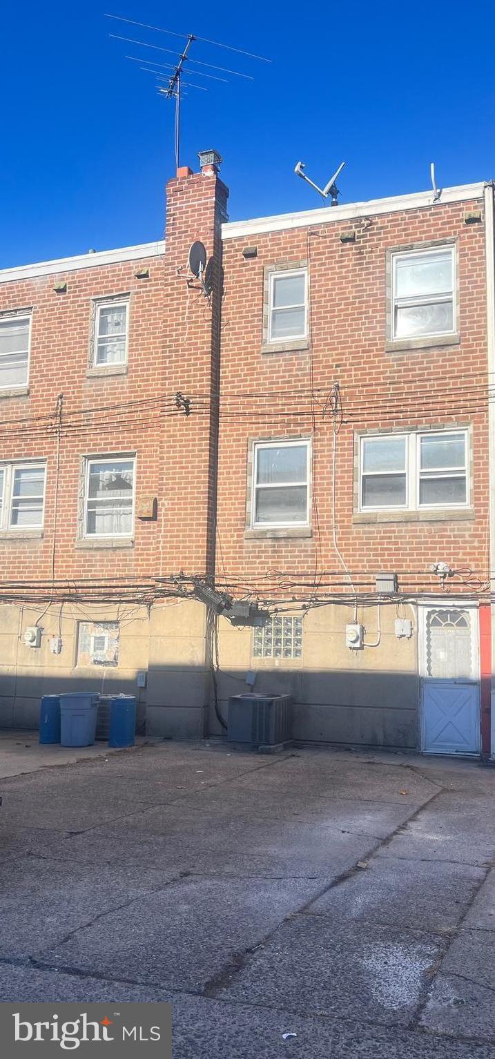 SUMMERDALE - Residential