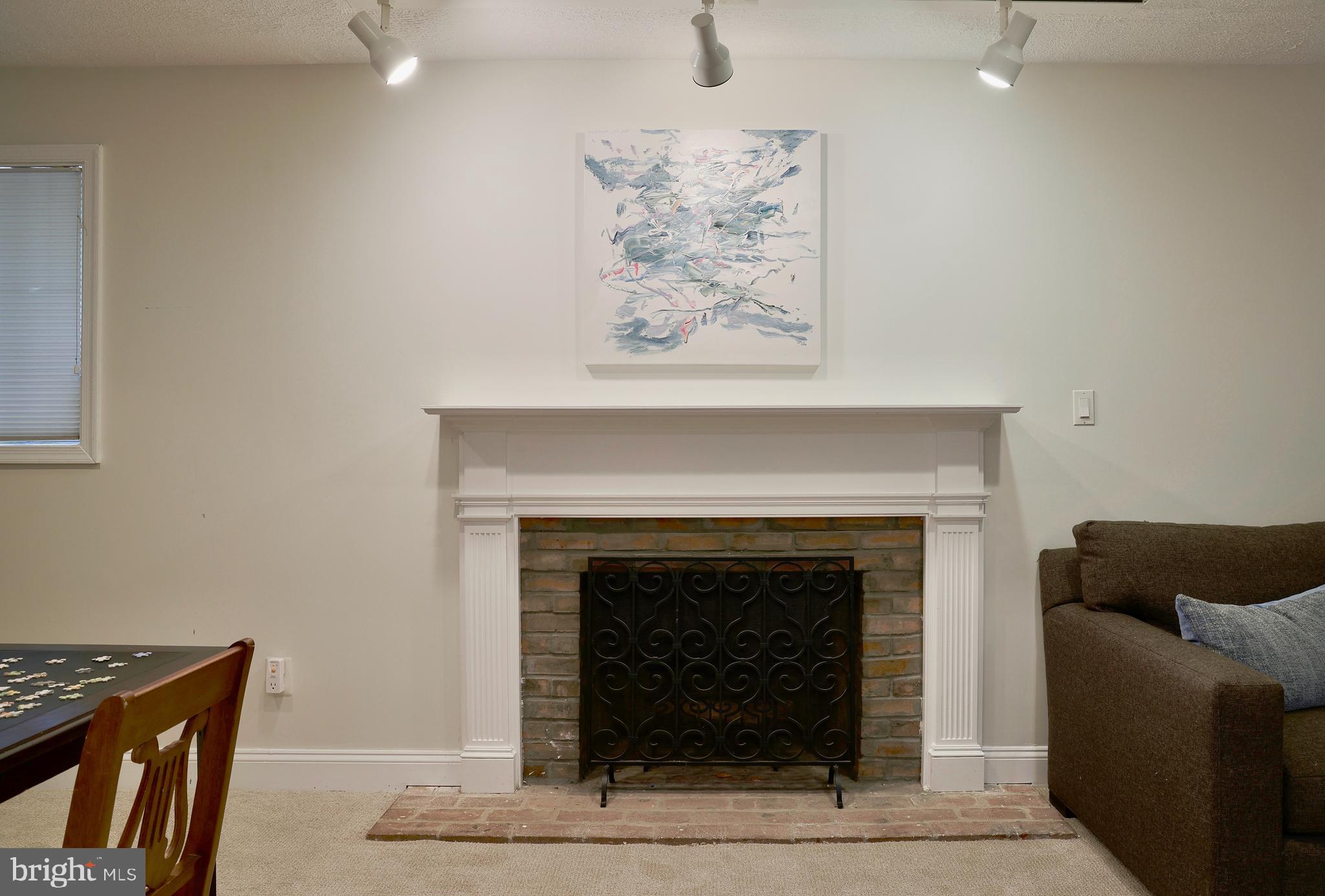BARNABY WOODS - Residential