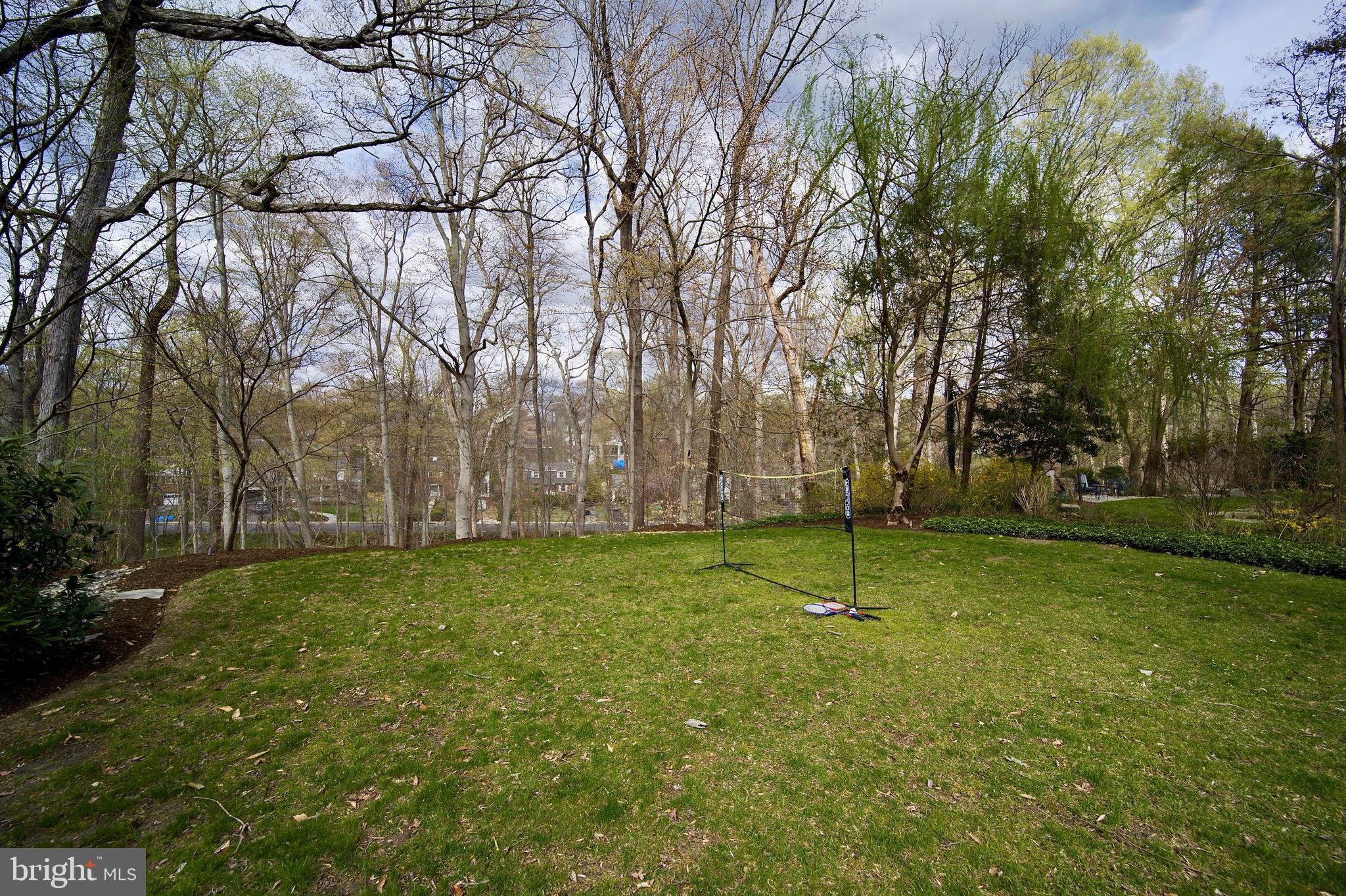 BARNABY WOODS - Residential