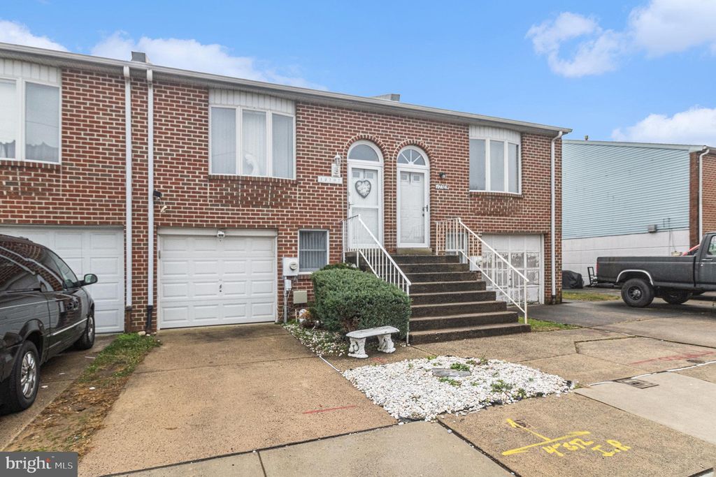 Photo of 12707 Verda Drive, PHILADELPHIA, PA 19154 (MLS # PAPH2563274)