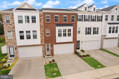 4087 ELIZABETH REED WAY WOODBRIDGE VA 22192