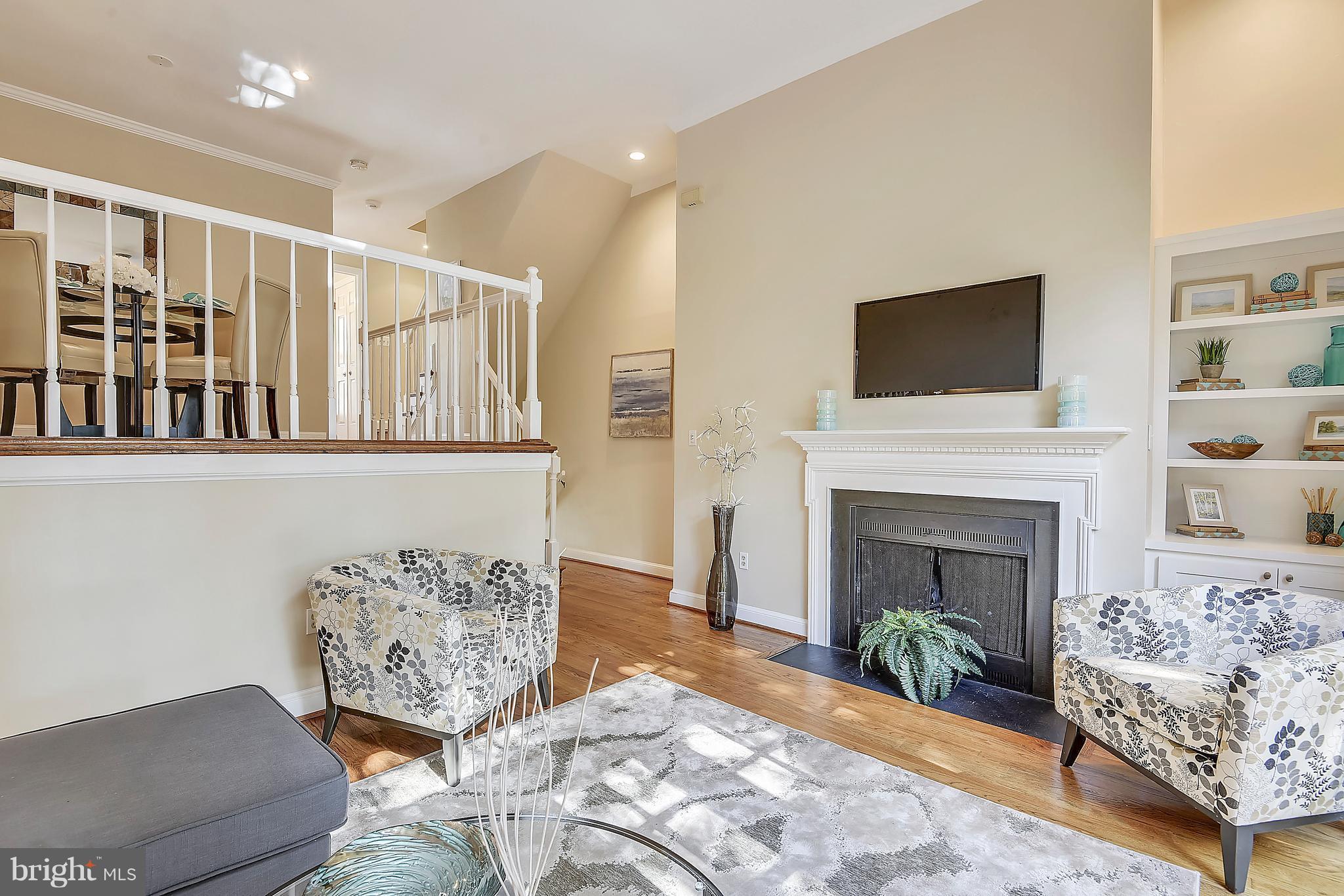 SHUTERS HILL - Residential