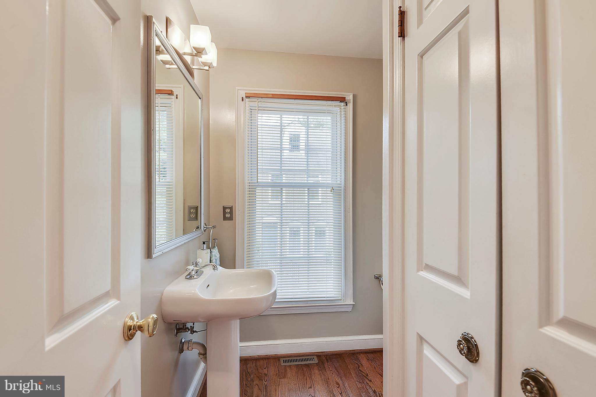 SHUTERS HILL - Residential