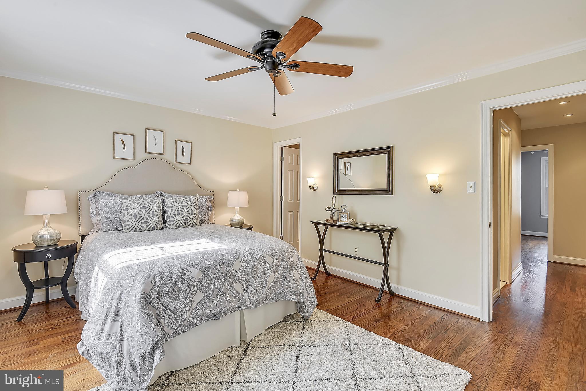 SHUTERS HILL - Residential