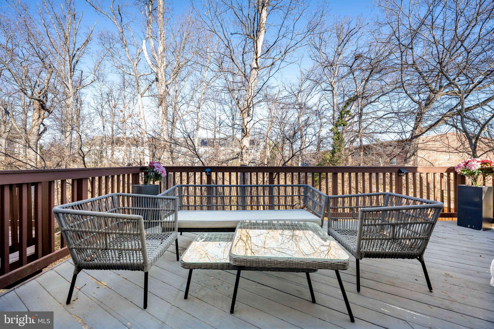 WYNGATE MANOR - Residential