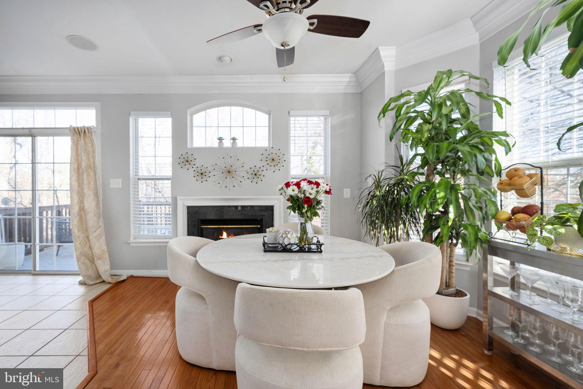 WYNGATE MANOR - Residential