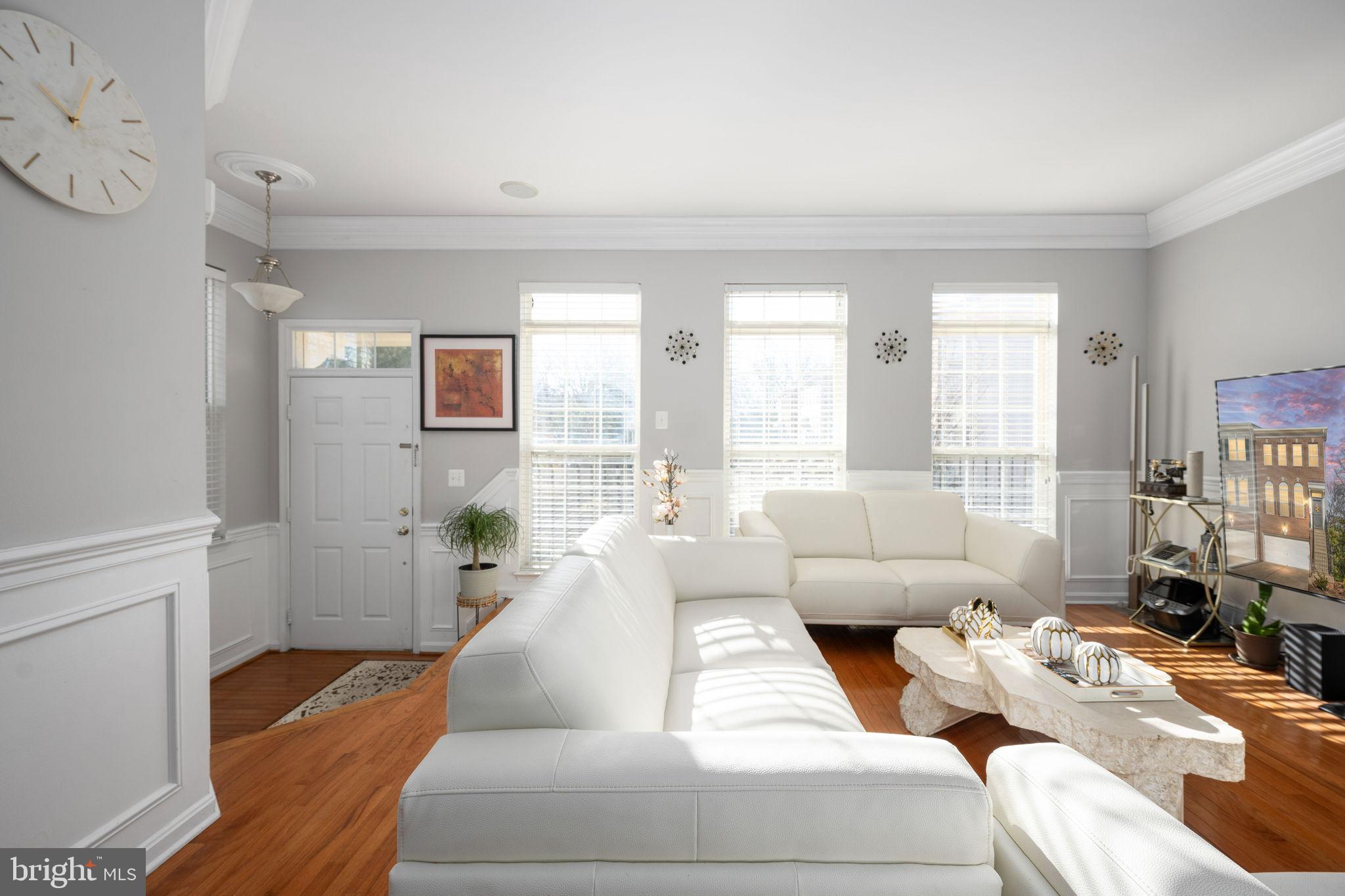 WYNGATE MANOR - Residential