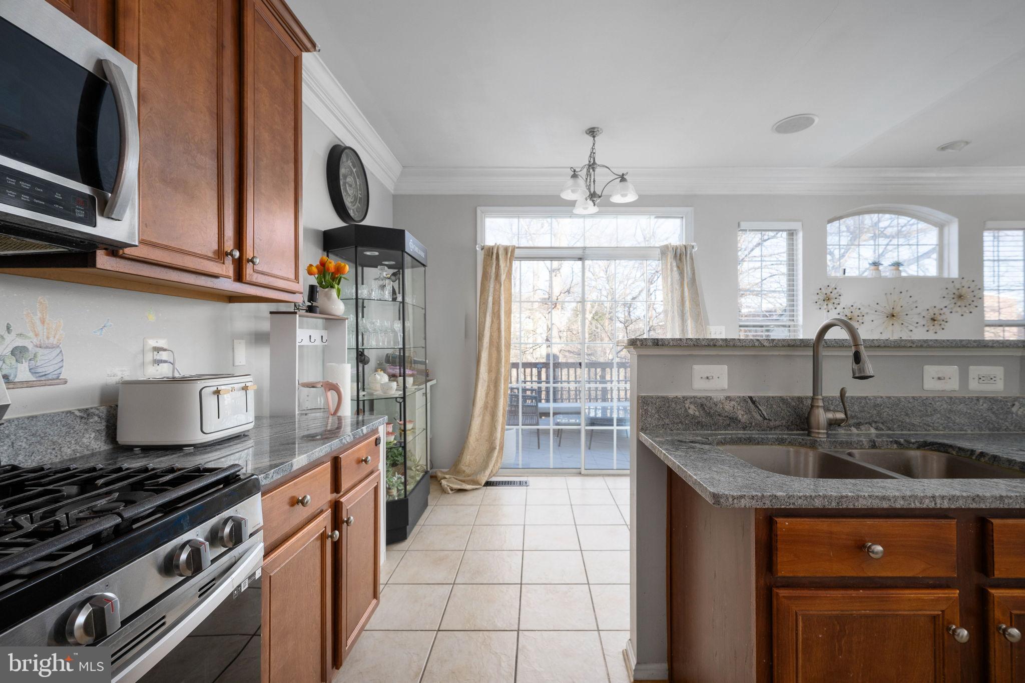 WYNGATE MANOR - Residential