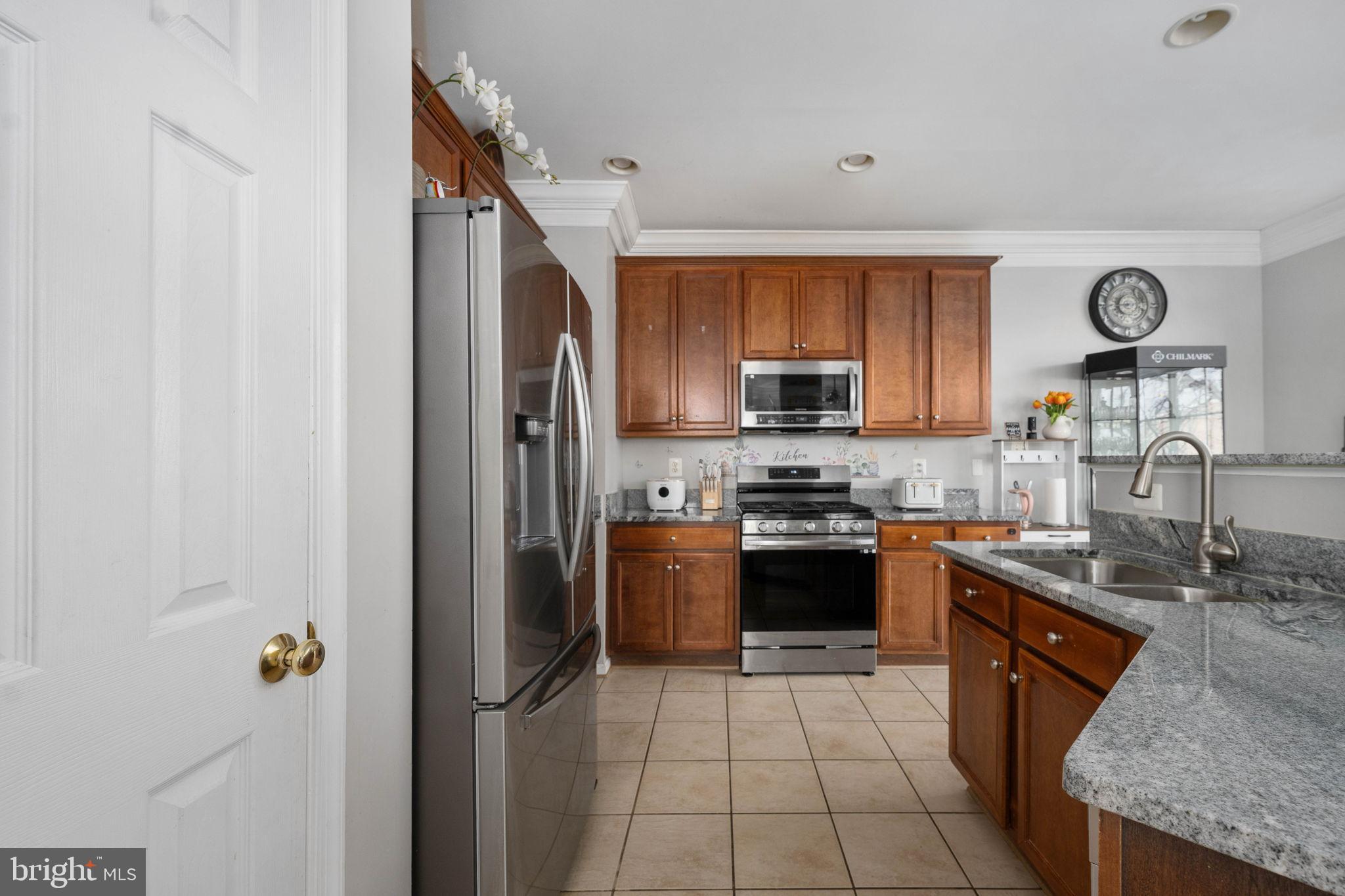 WYNGATE MANOR - Residential