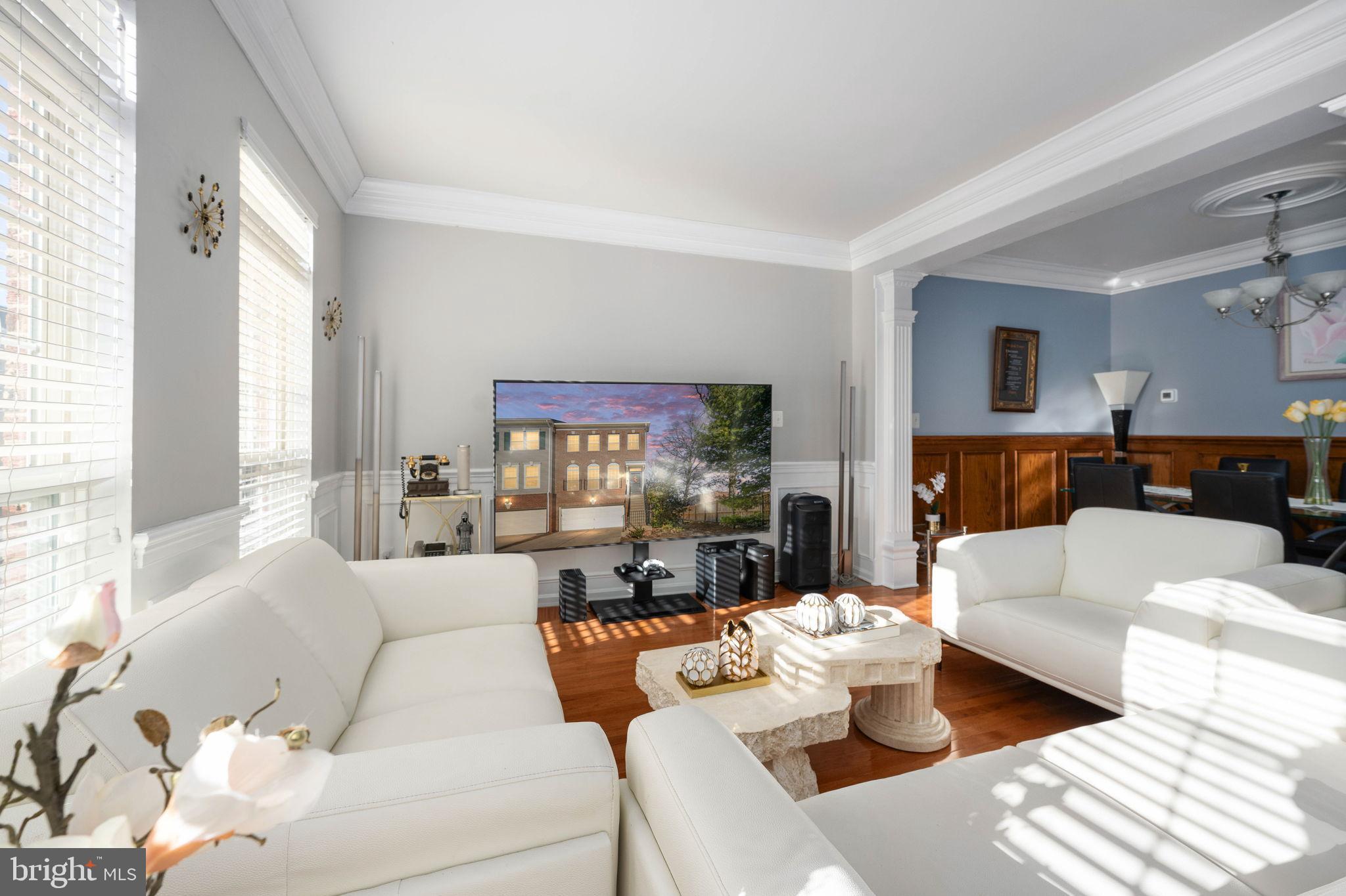 WYNGATE MANOR - Residential