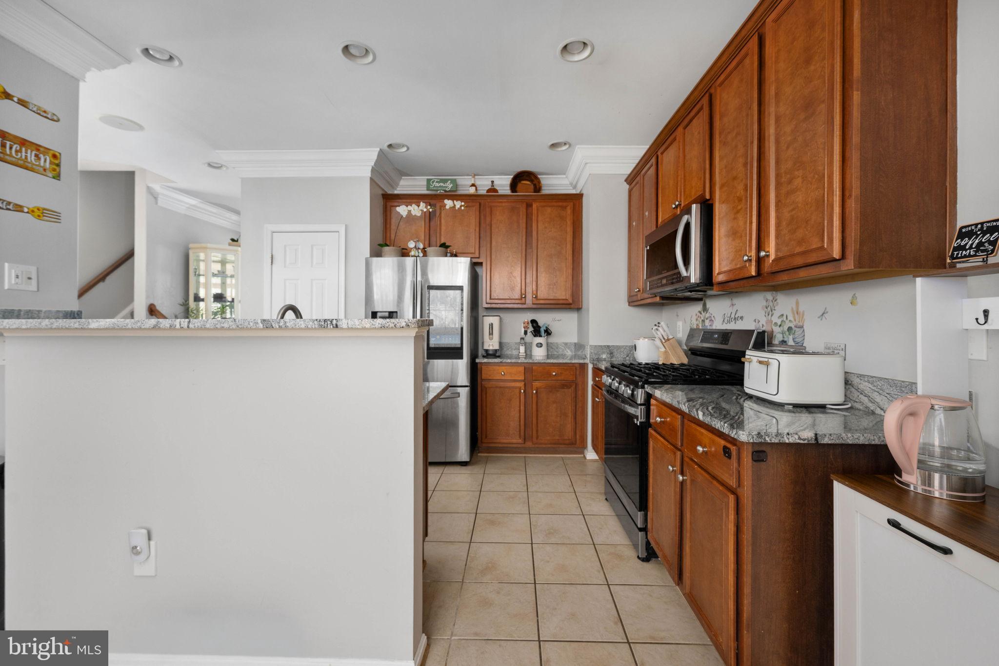 WYNGATE MANOR - Residential