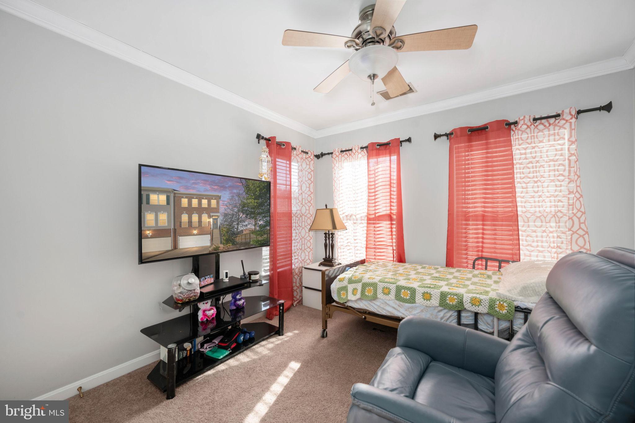 WYNGATE MANOR - Residential