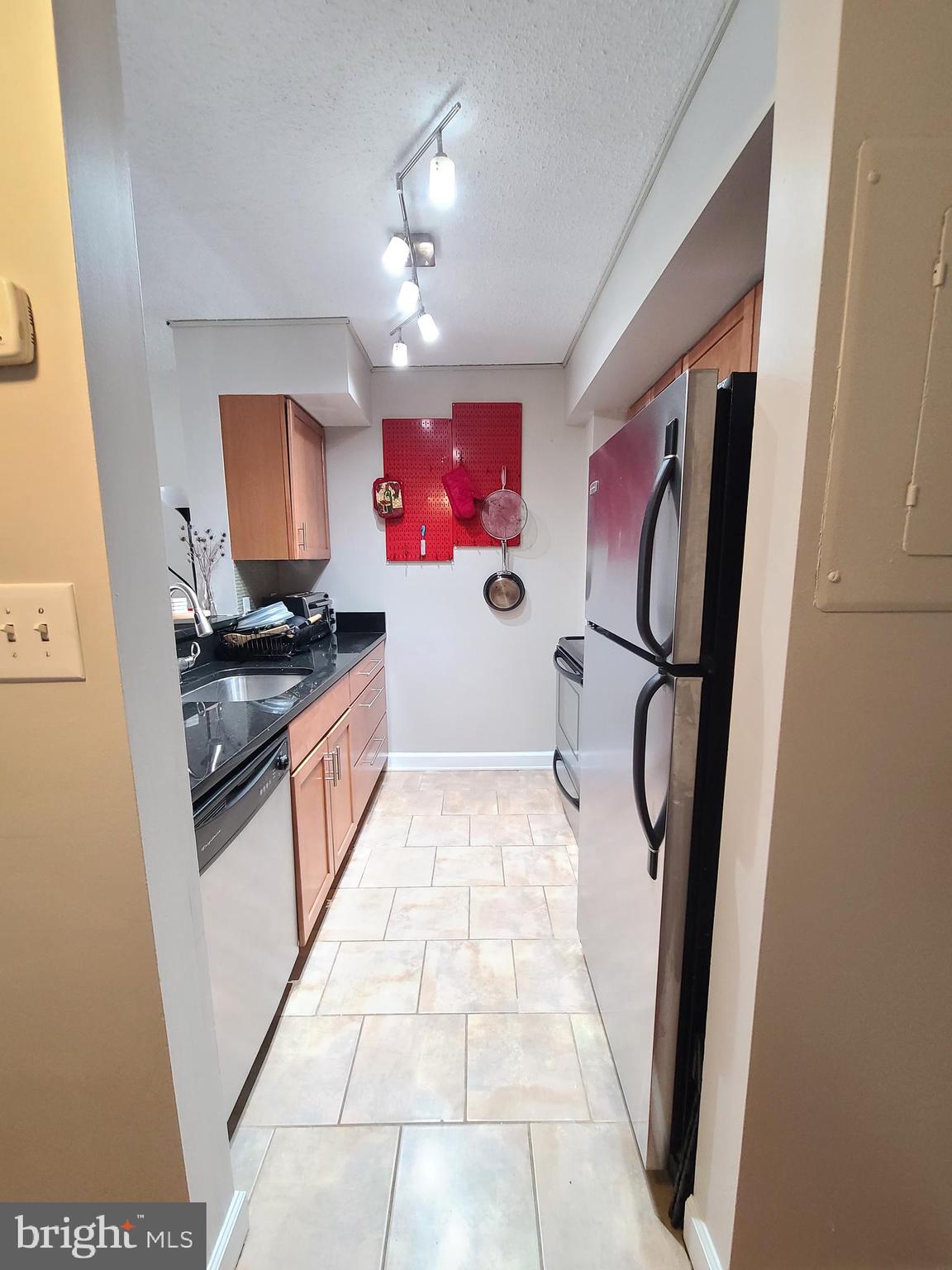 WESTVIEW AT BALLSTON METRO - Residential Lease