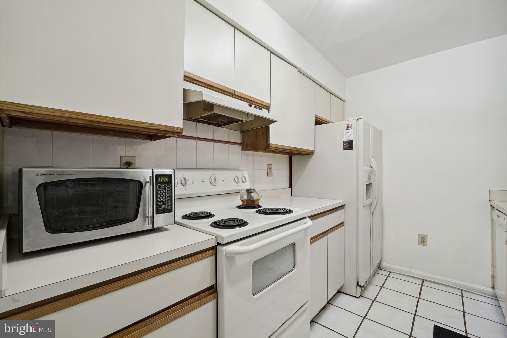 LAUREL LAKES PLAT 2 - Residential