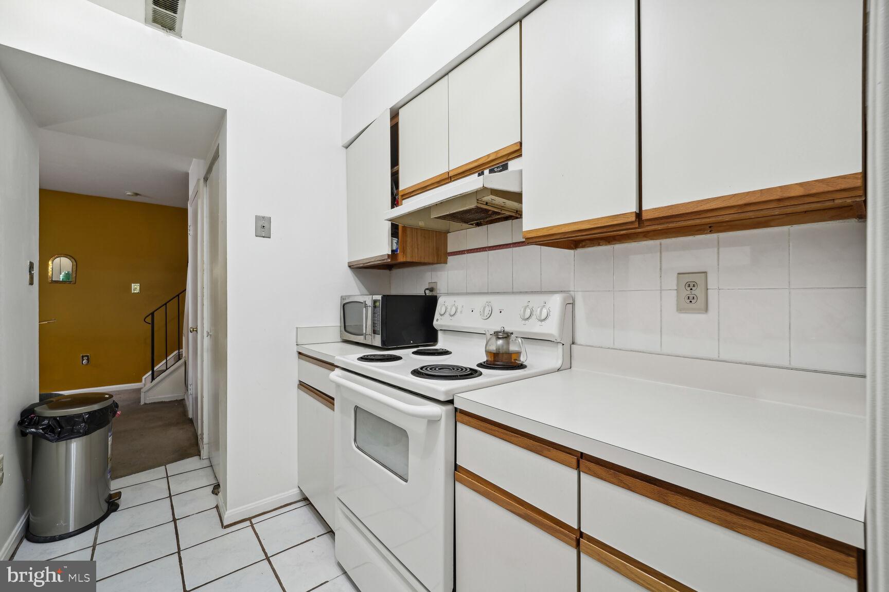 LAUREL LAKES PLAT 2 - Residential