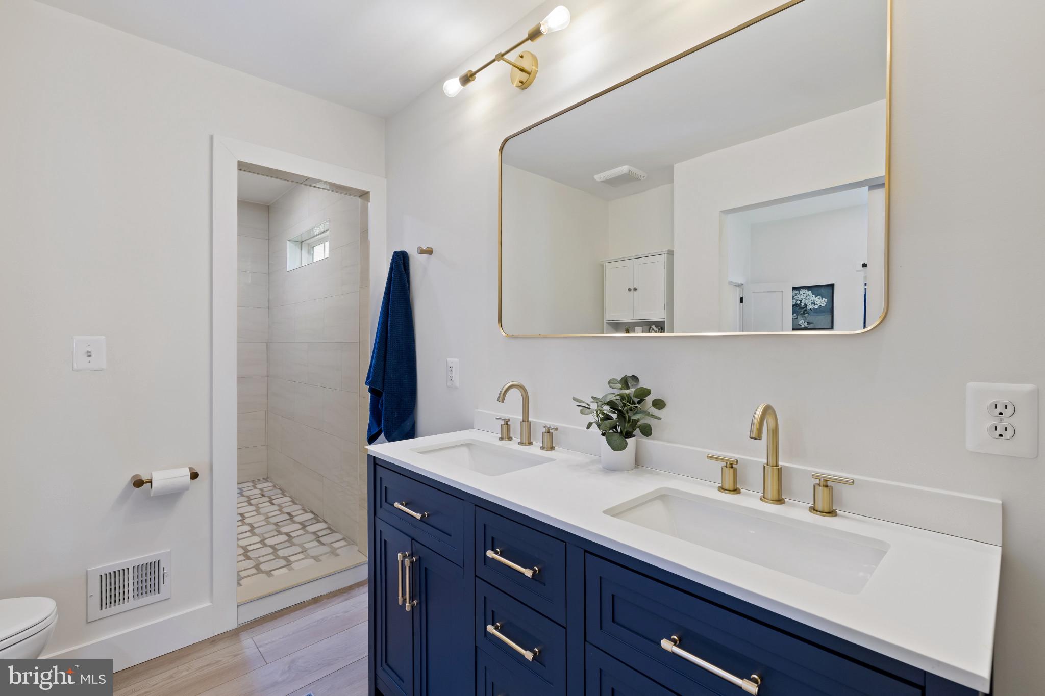 LONGSHOREMENS - Residential