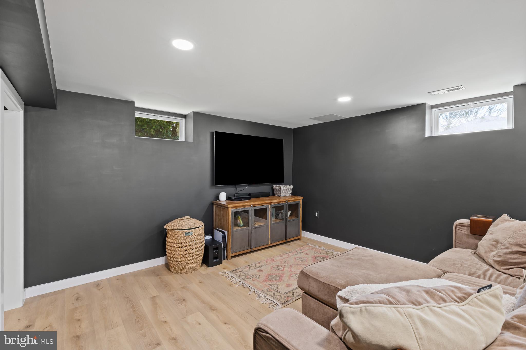 LONGSHOREMENS - Residential