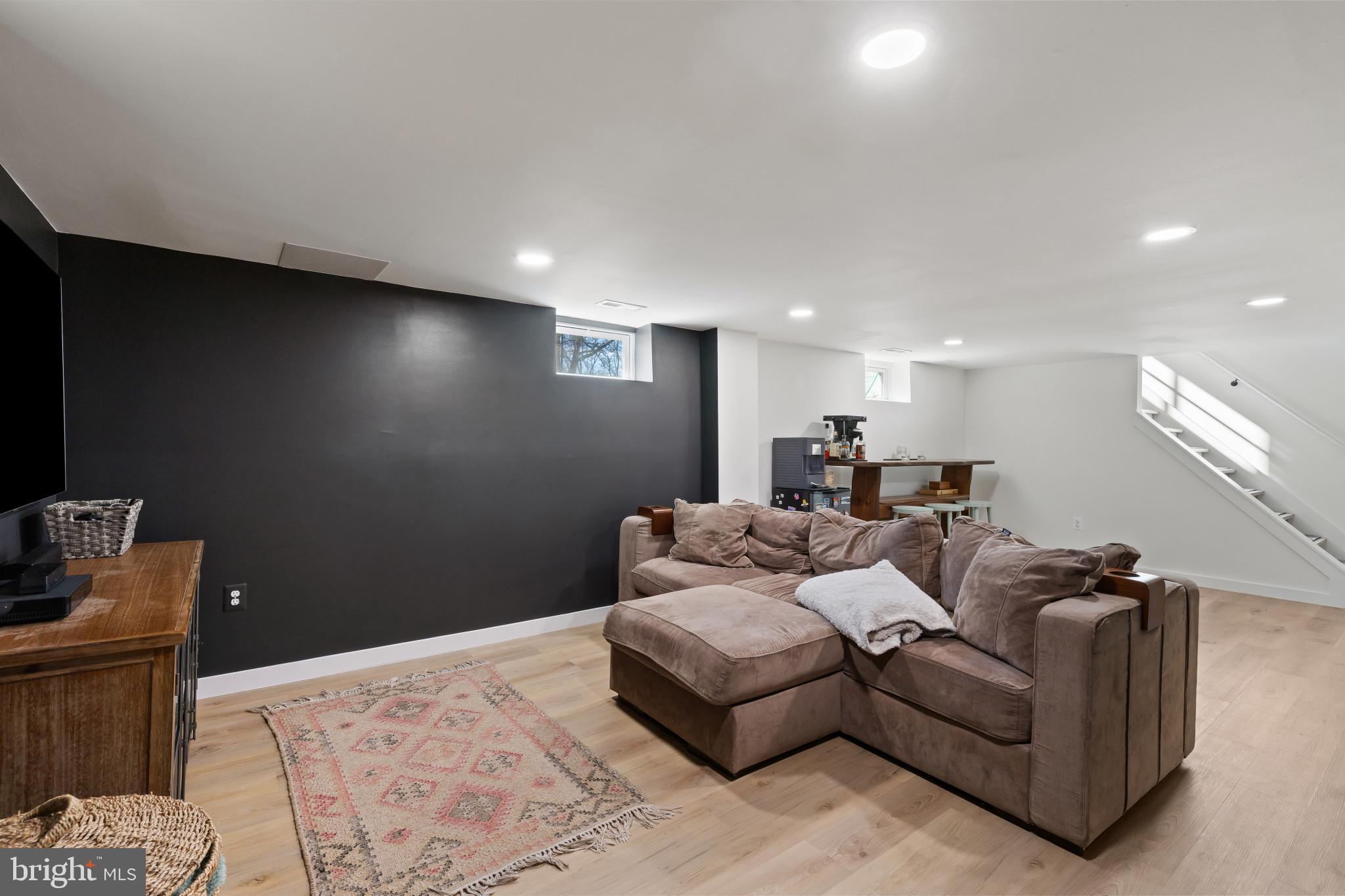 LONGSHOREMENS - Residential