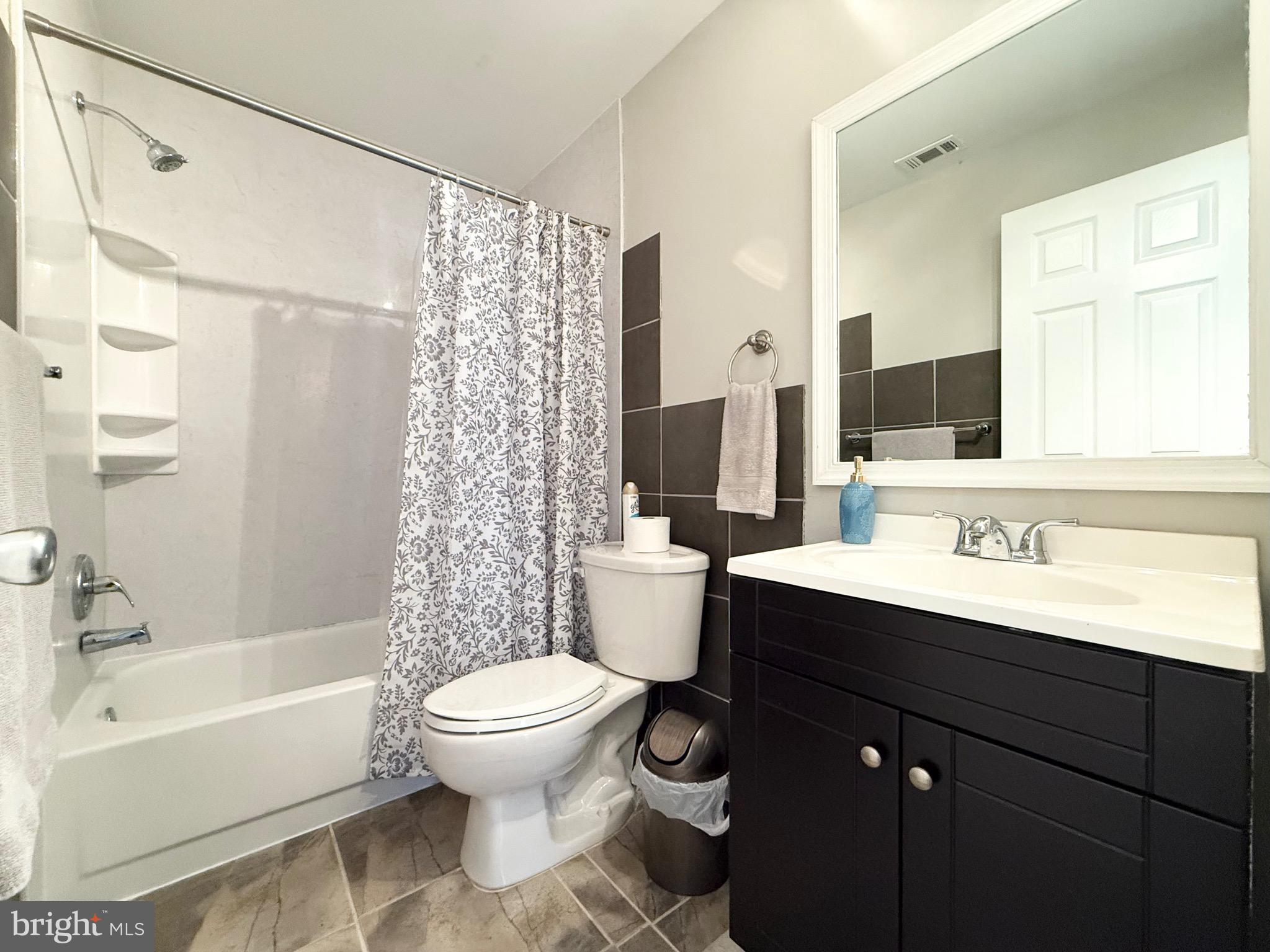 SAW MILL VALLEY - Residential