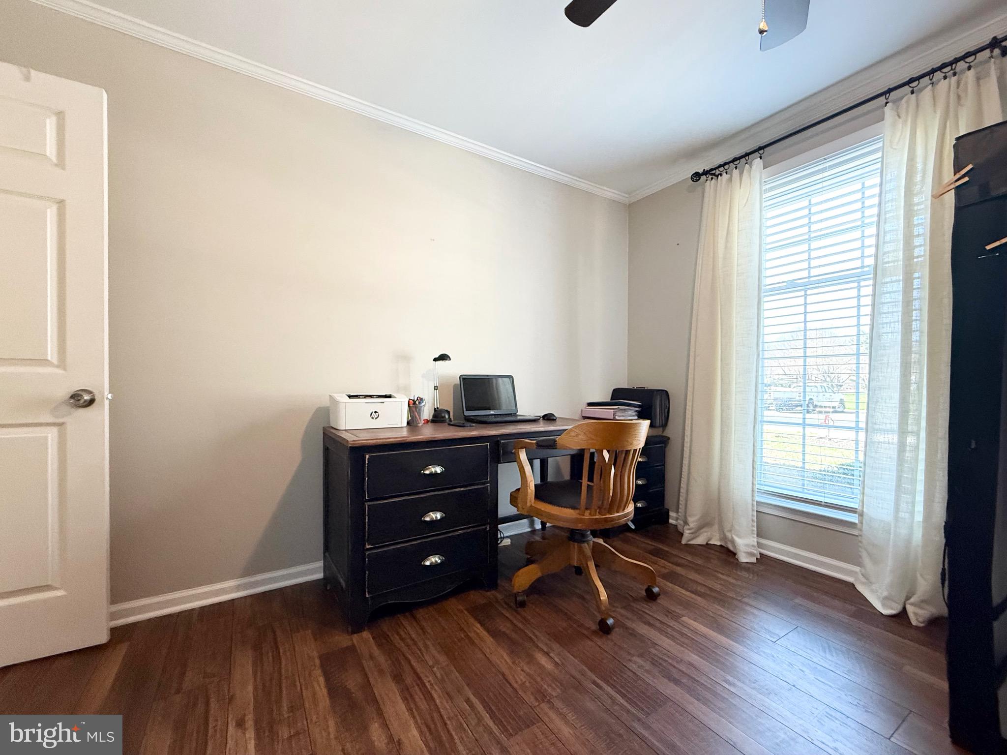 SAW MILL VALLEY - Residential