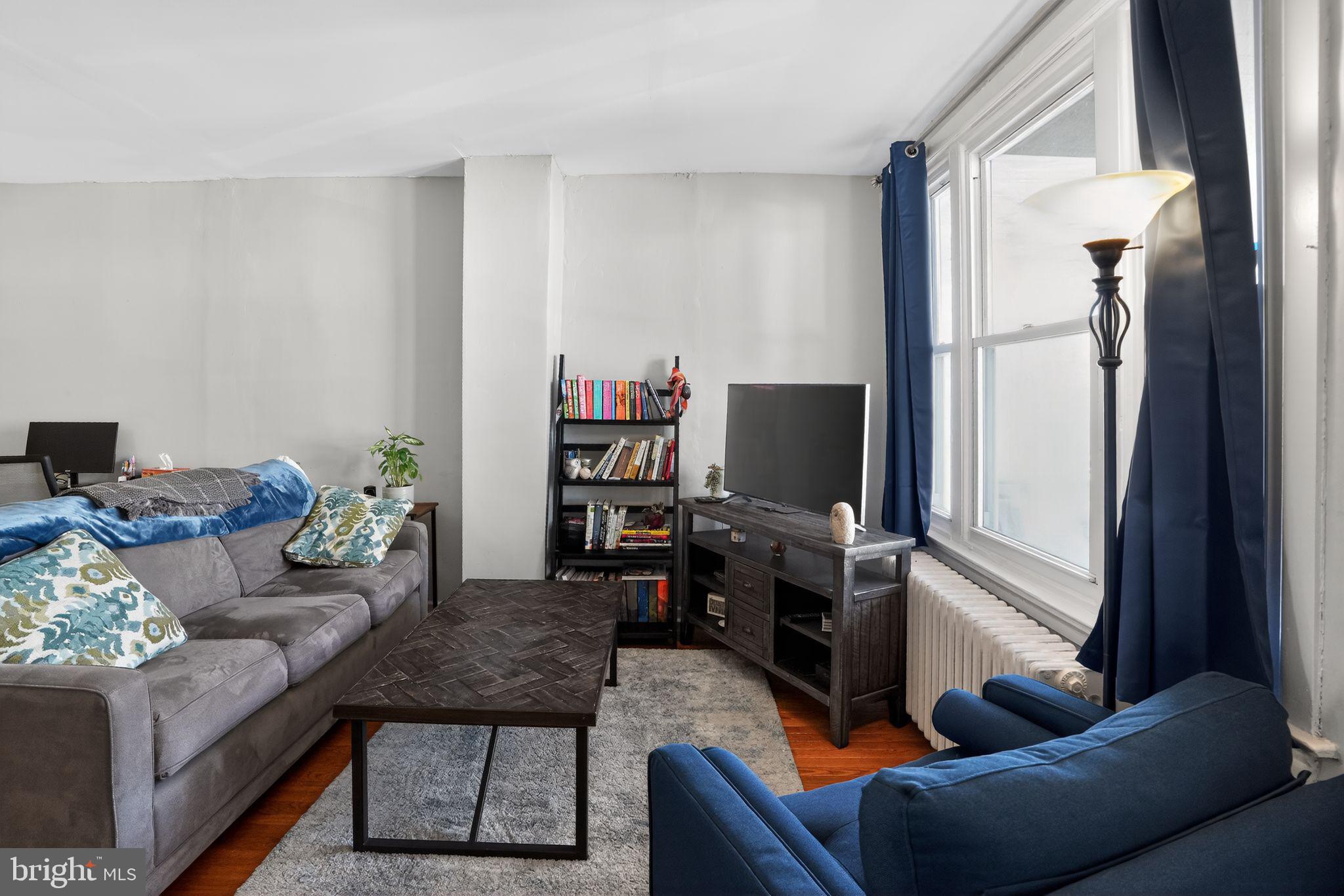 ROXBOROUGH - Residential