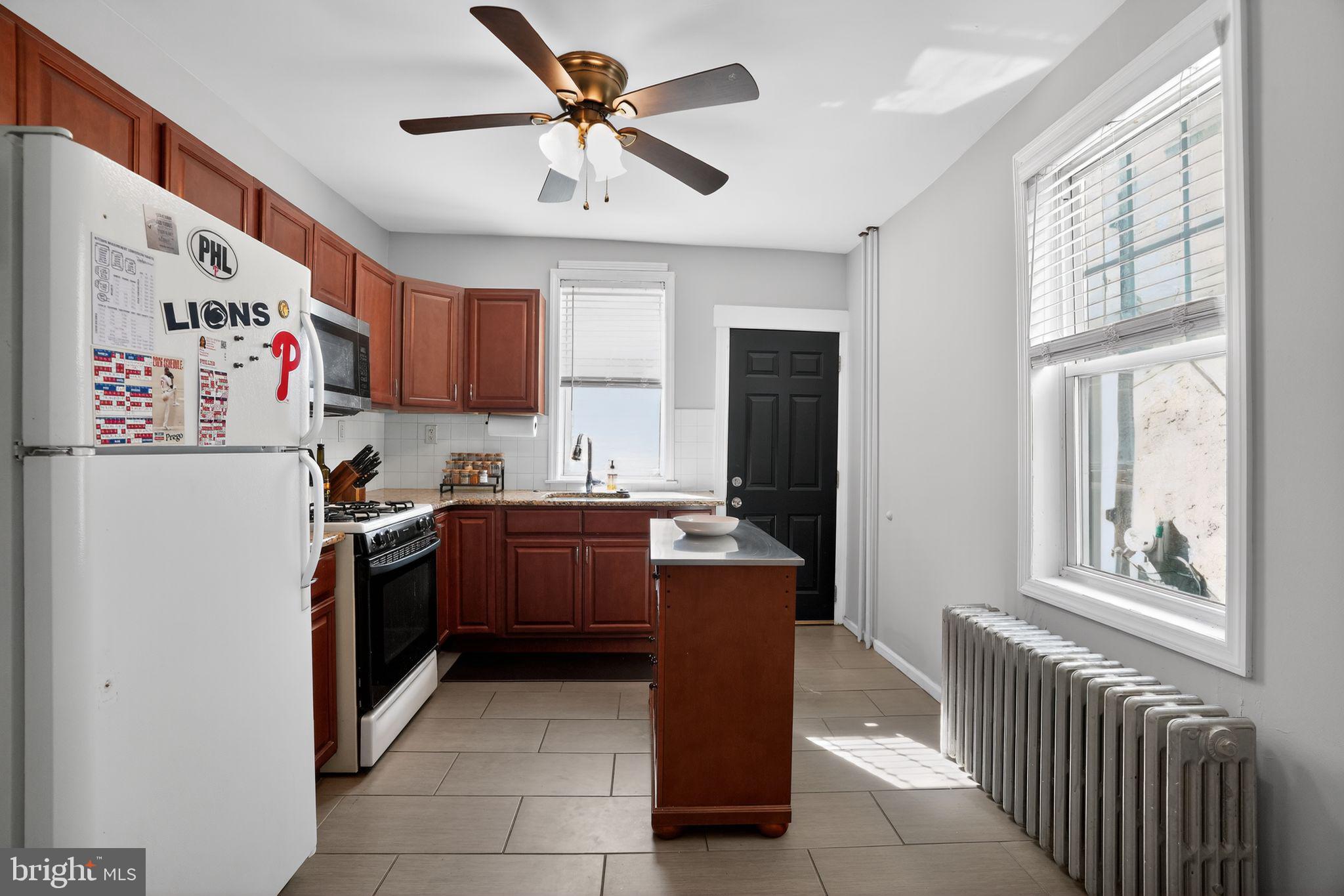 ROXBOROUGH - Residential