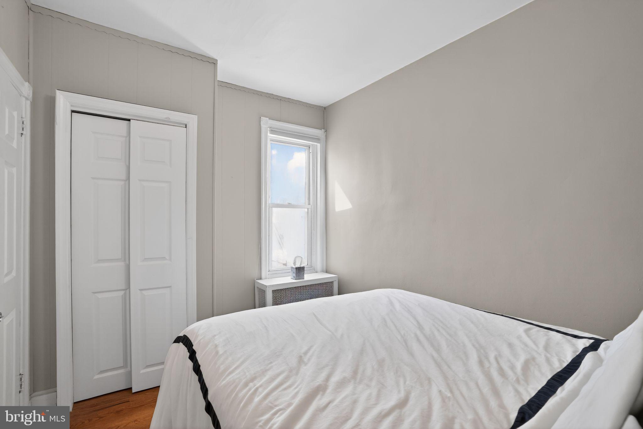 ROXBOROUGH - Residential