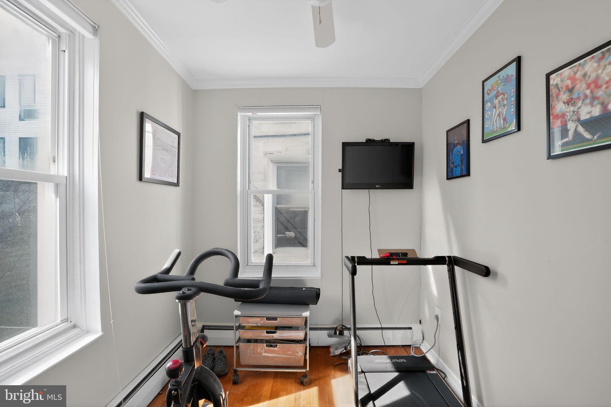 ROXBOROUGH - Residential