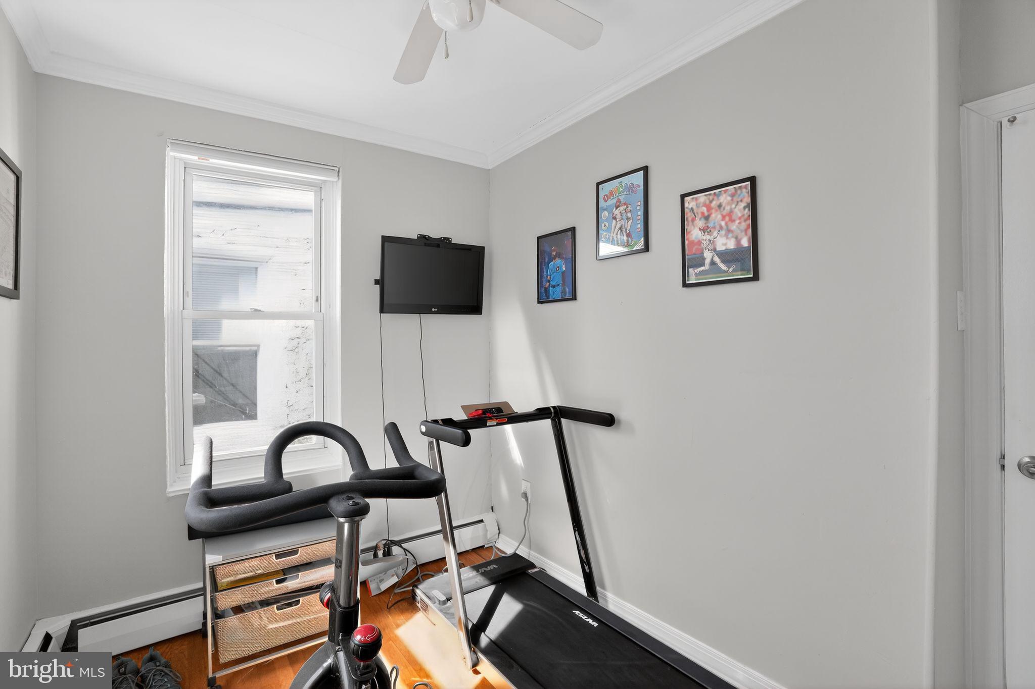 ROXBOROUGH - Residential