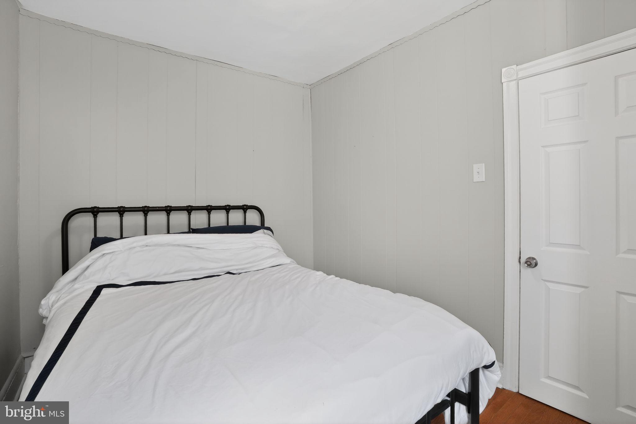 ROXBOROUGH - Residential