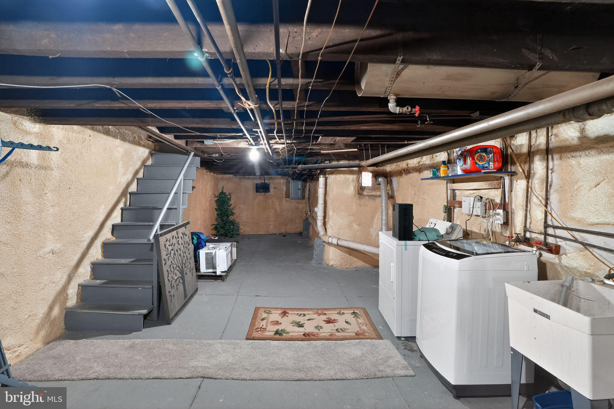 ROXBOROUGH - Residential