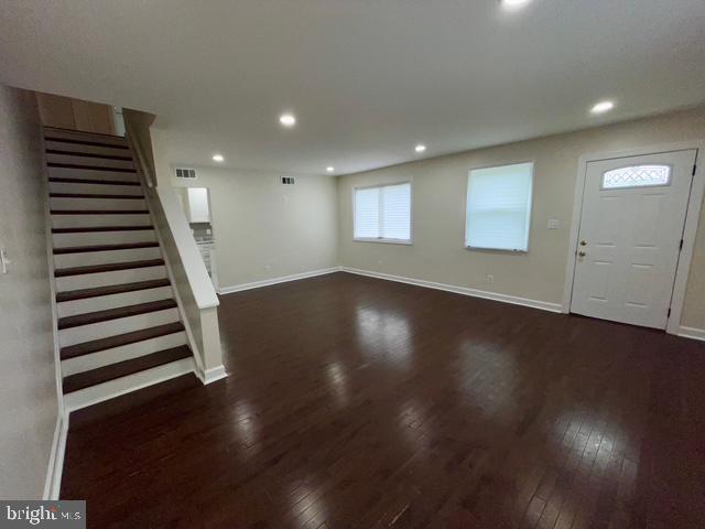 DUPONT VILLAGE - Residential