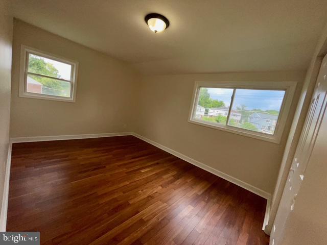 DUPONT VILLAGE - Residential