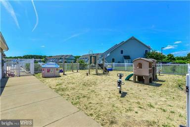 OCEAN VILLAGE - Residential