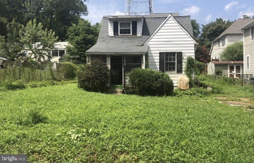 INVESTORS! INVESTORS!!! GREAT OPPORTUNITY! TEAR DOWN PROPERTY AND BUILD THE DREAM HOME!!   The perfect tear down in North Arlington, conveniently located in cul-de-sac within few blocks to Virginia Hospital Center, local shopping centers, dining, public transportation, AMAZON and more. Rebuild & resell, buy & hold, or simply build your dream home- with plenty of opportunities you don't want miss out! Sold AS-IS only!  CASH OFFERS preferible, FHA 203(k) or Contruction loans also available to refer you if you need assistance with financing. Bring all your offers. Call Fernando at 202-374-9738.