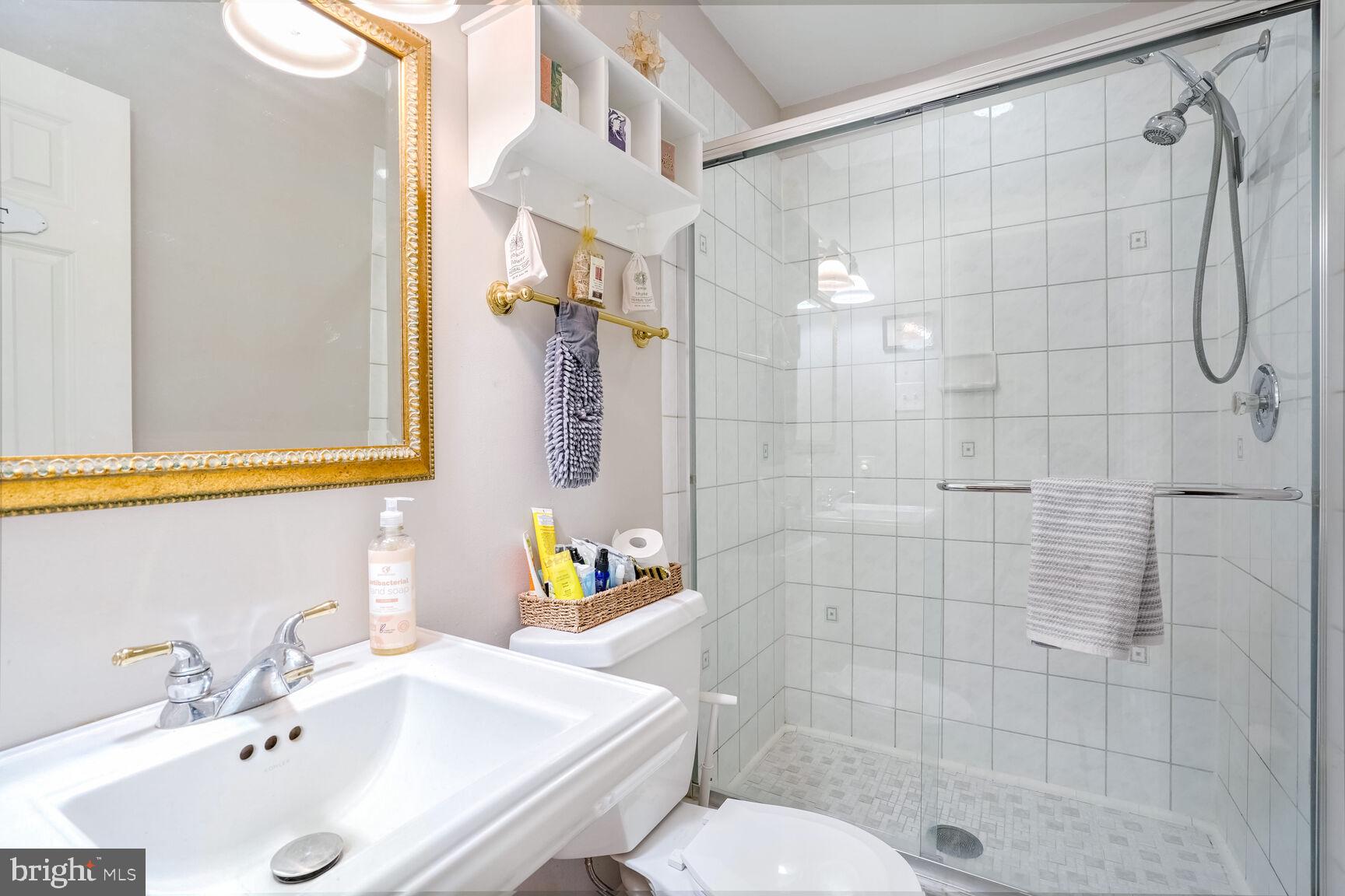 HAYFIELD FARM - Residential Lease