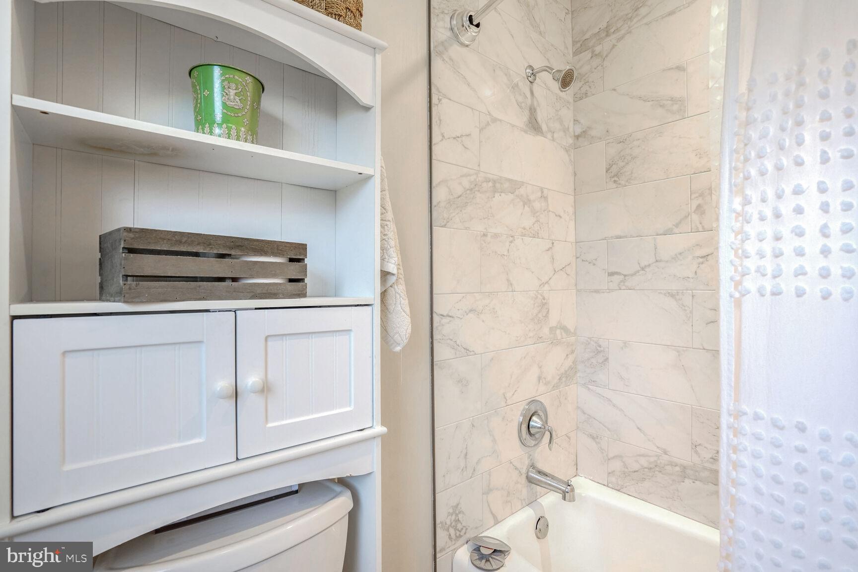 HAYFIELD FARM - Residential Lease