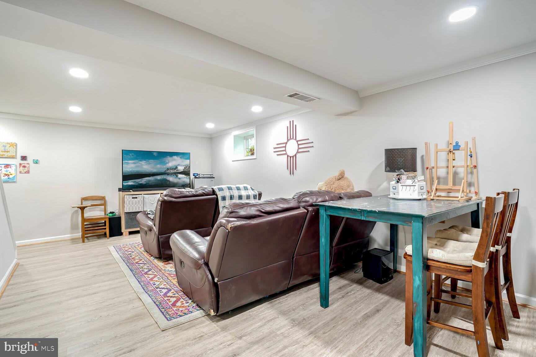 HAYFIELD FARM - Residential Lease