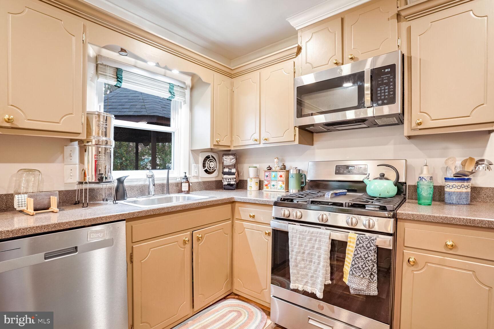 HAYFIELD FARM - Residential Lease