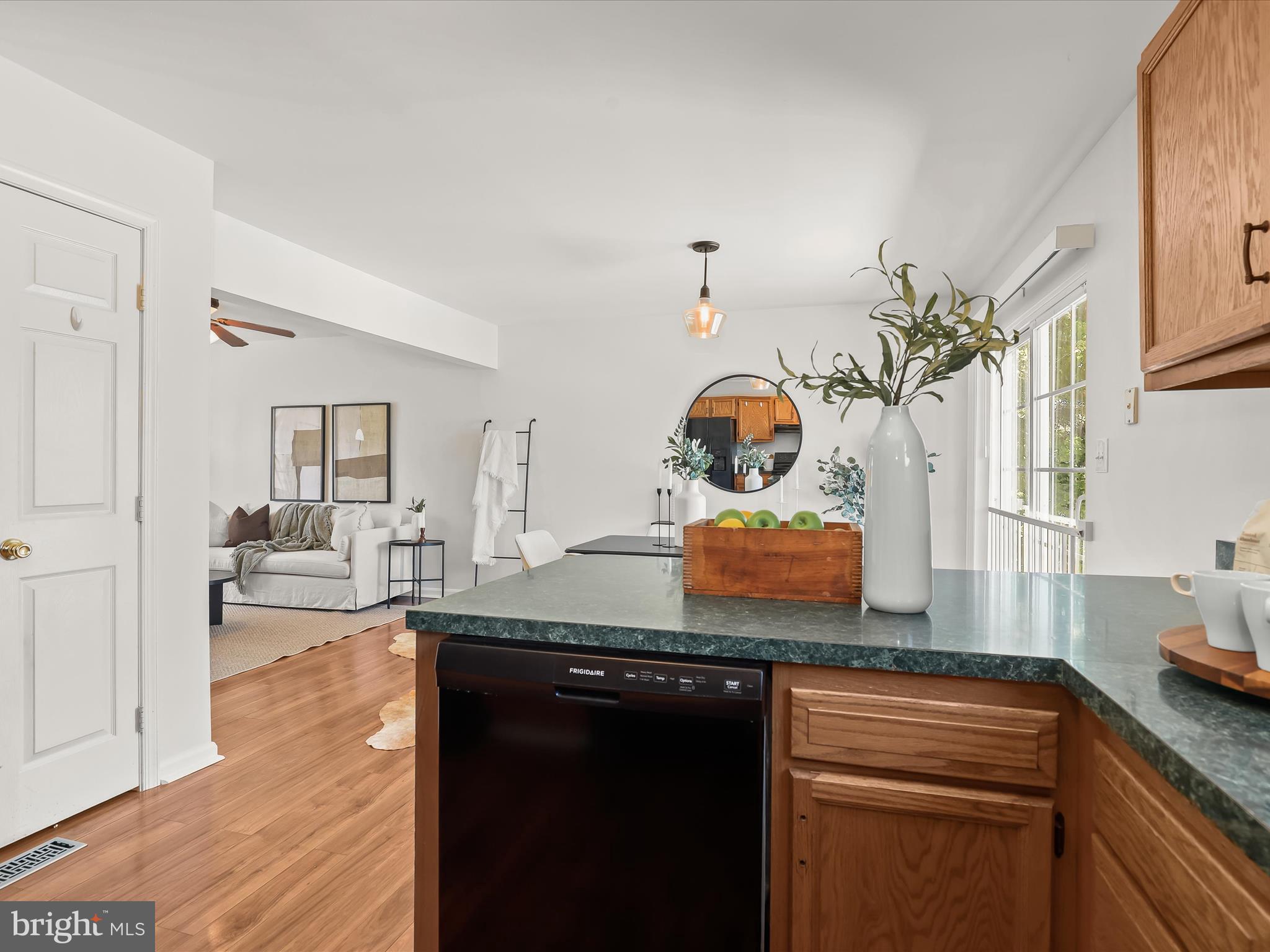 HANNAH PARK - Residential